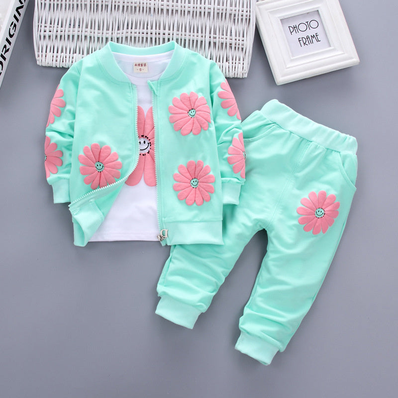 Children's clothing stylish outfit 2026, spring and autumn wear 2-3 year old little girls, long-sleeved cartoon three-piece set for toddlers 7