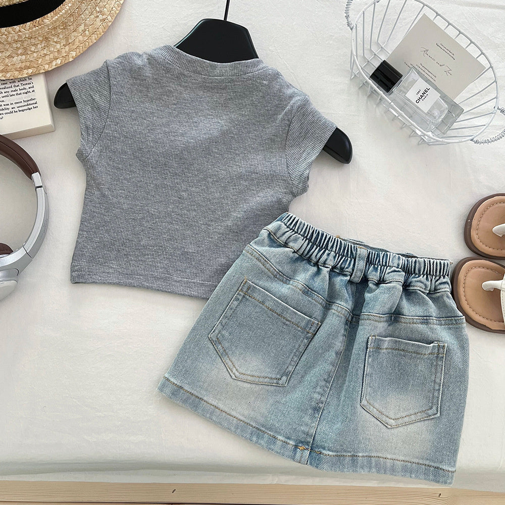 Girls' Summer Korean Style Short Sleeve T-Shirt Set 2025 New Fashionable Baby Girl Two-Piece Outfit with Sparkling Rhinestone Denim Skirt