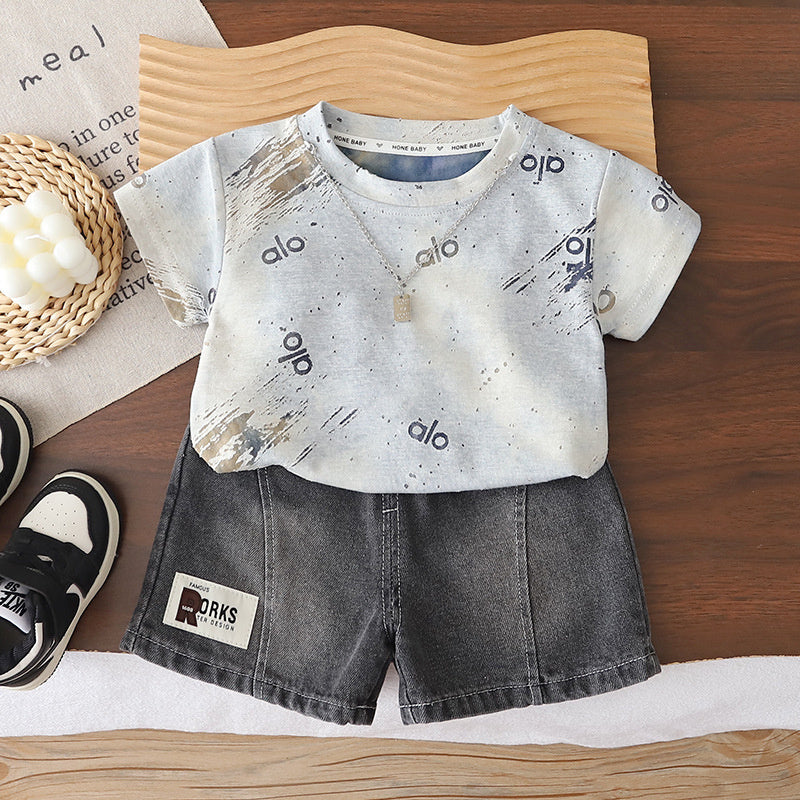 Boys' Summer Outfit 2026 New Fashionable Toddler Set Stylish Baby Jacquard Necklace Short Sleeve Pants Trendy