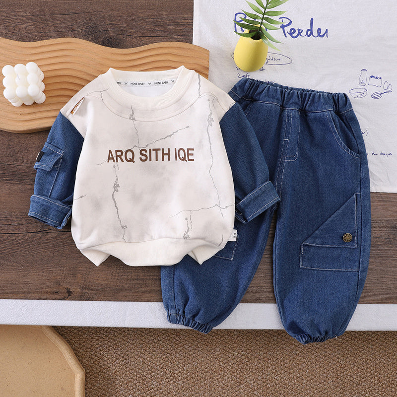 Boys' Outfit 2025 New Style for 1-3 Year Old Boys, Autumn Clothes with Letter Patchwork and Denim Sleeves, Two-Piece Trendy Set