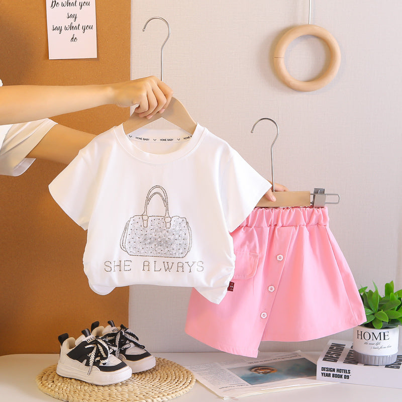 Girls' outfit 2026 new style children's clothing with rhinestone bag, short-sleeved summer fashion, stylish and trendy for baby girls