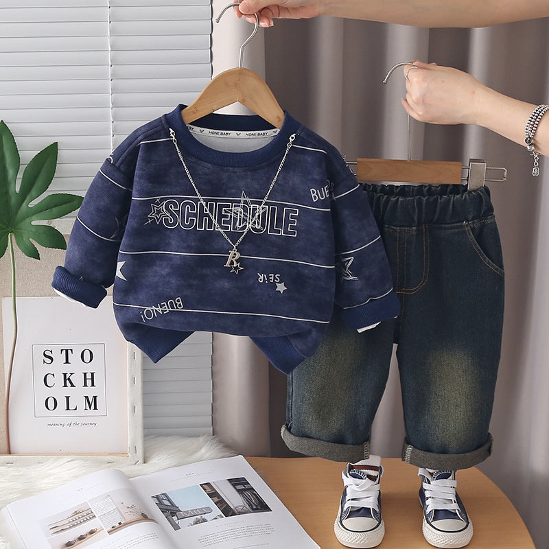 Boys' Autumn Outfit 0-4 Year Olds, Fashionable Baby Clothes Spring Autumn, Two-Piece Set with Star Necklace for Infants and Children