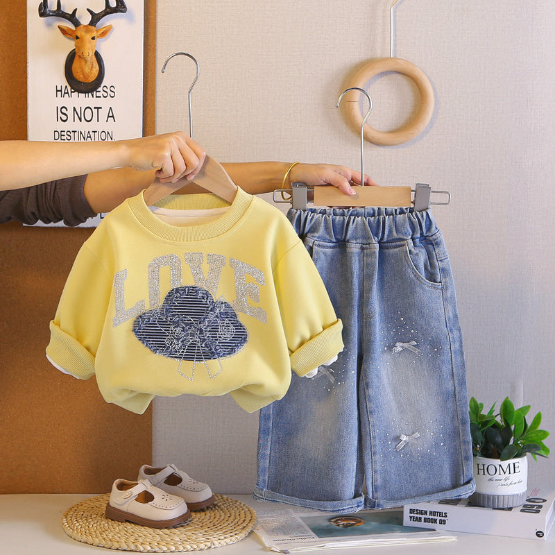 Girls' Autumn 2026 New Fashionable Baby Girl Spring Outfit with Hat and Long Sleeve Two-Piece Set Trendy