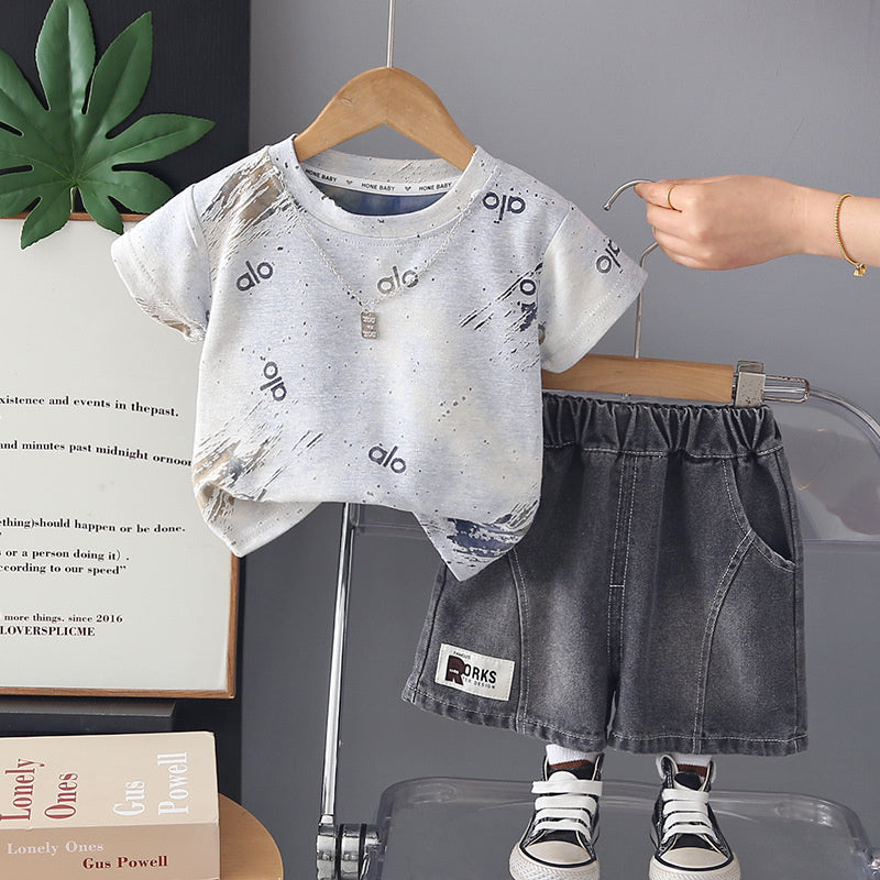 Boys' Summer Outfit 2026 New Fashionable Toddler Set Stylish Baby Jacquard Necklace Short Sleeve Pants Trendy
