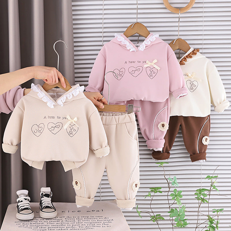 Girls' Outfit 2026 New Fashionable Heart Pattern Hooded Long Sleeve Two-Piece Set Children's Spring and Autumn Clothing
