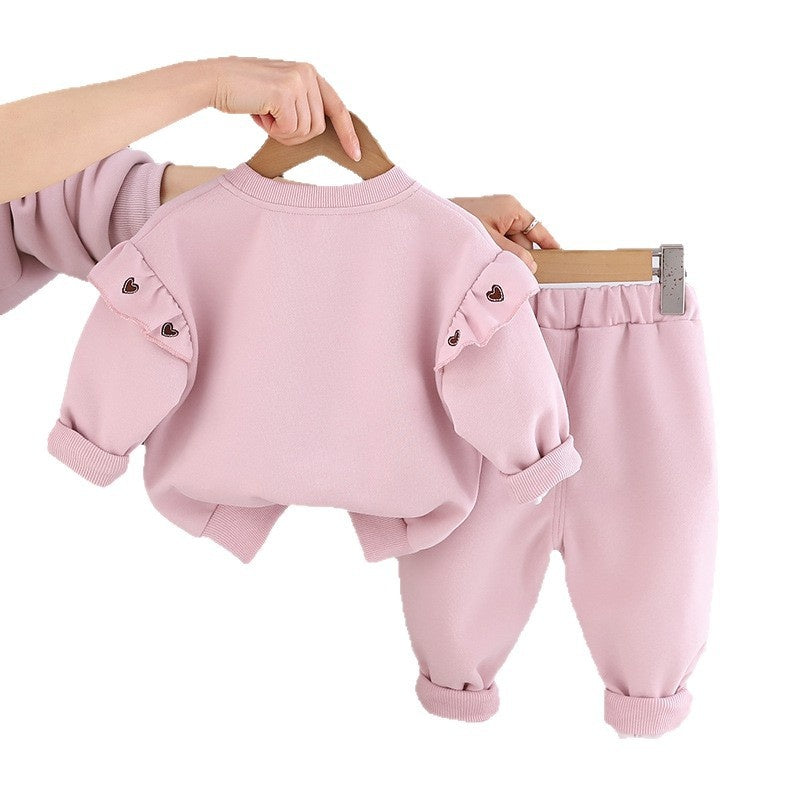 Girls' Spring and Autumn Outfit, Stylish New 2026 Model, Baby Girl's Casual Long-Sleeve Heart-Shaped Two-Piece Set, Trendy Infant Clothing