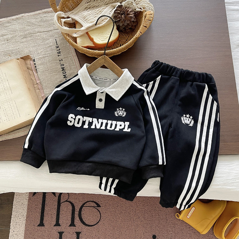 Boys' outfit with a turn-down collar letter print, stylish trendy two-piece set babies toddlers, suitable for spring and autumn