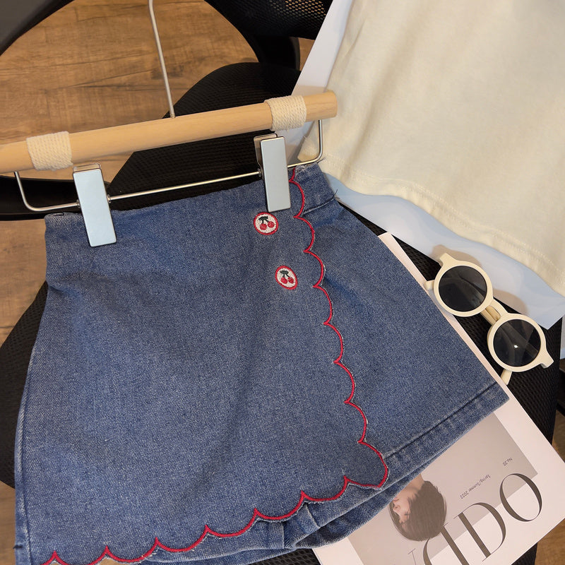 Cute Summer Two-Piece Set for Girls: Fashionable Collared Vest Top with Lace and Embroidered Jeans