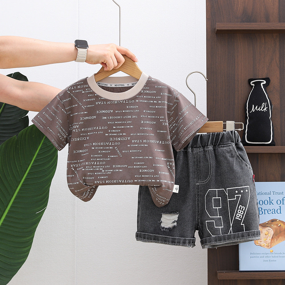 Boys' Summer Short-Sleeve Outfit 2026 New Fashionable Baby Boy Casual Two-Piece Set with 3D Full-Print Letters Trendy