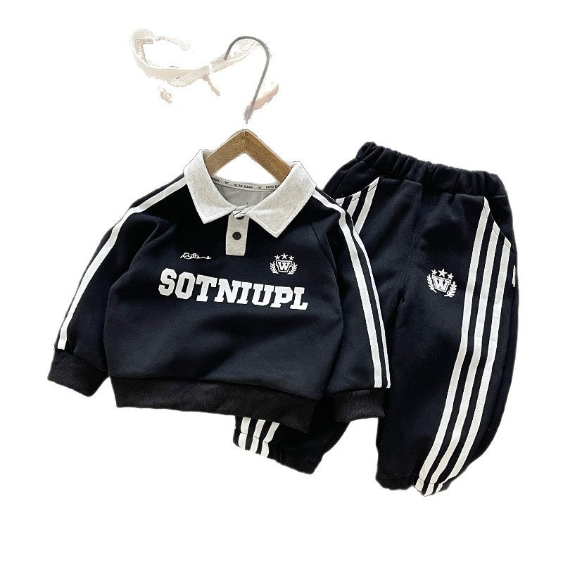 Boys' outfit with a turn-down collar letter print, stylish trendy two-piece set babies toddlers, suitable for spring and autumn