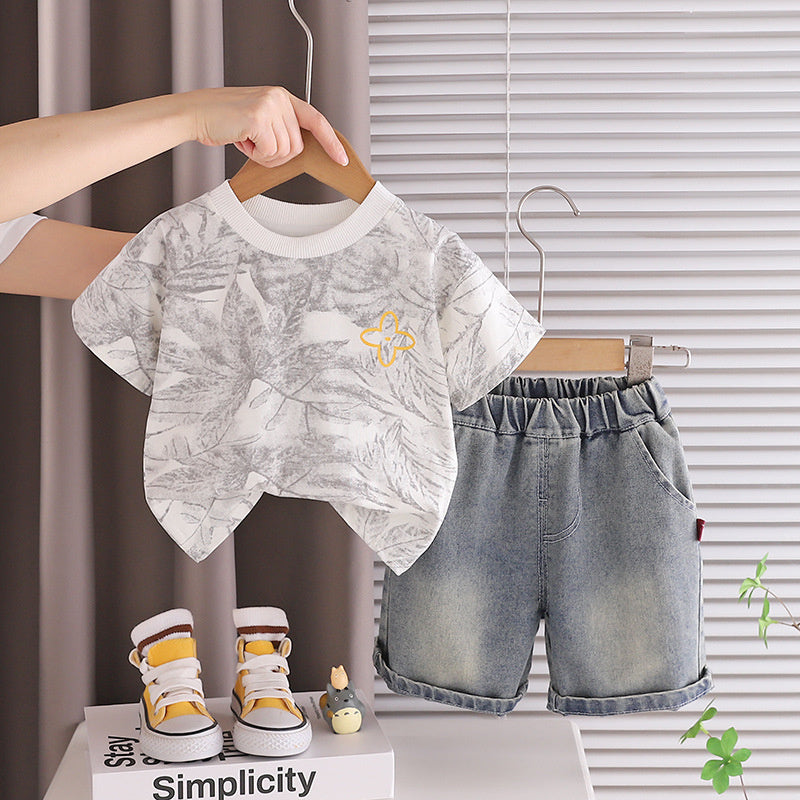 Boys' Outfit 2026 New Stylish Children's Summer Thin Leaf Print Round Neck Short Sleeve Two-Piece Set for Baby Boys