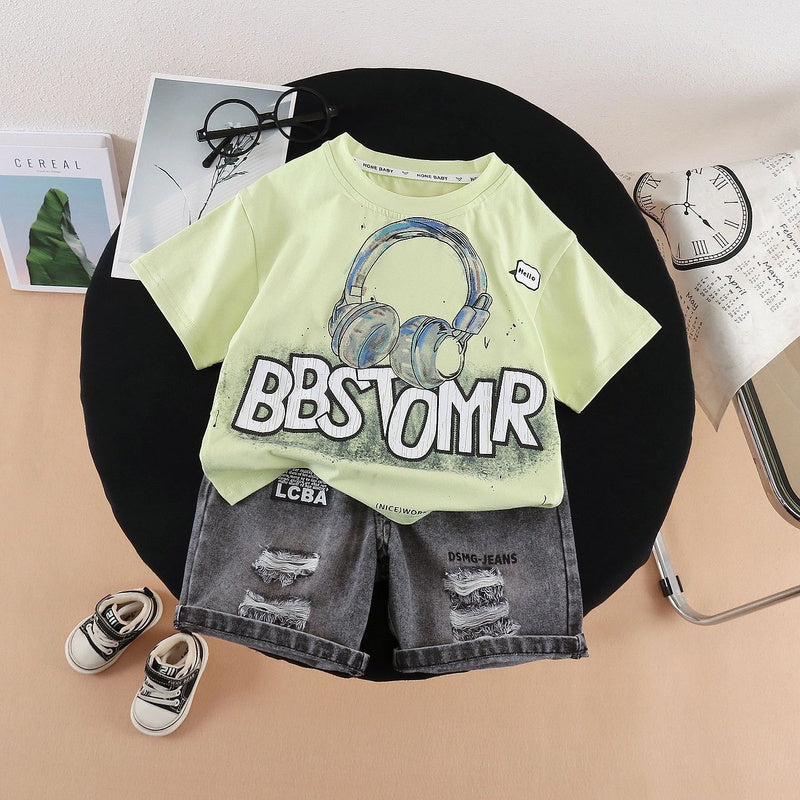 Set New Style Boys' Letter Print Headphone Short Sleeve Shorts Two-Piece Summer Outfit Children's Clothing 3