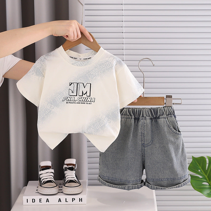 Boys' summer outfit 2026 new stylish baby letter print round neck short sleeve handsome infant two-piece set trendy