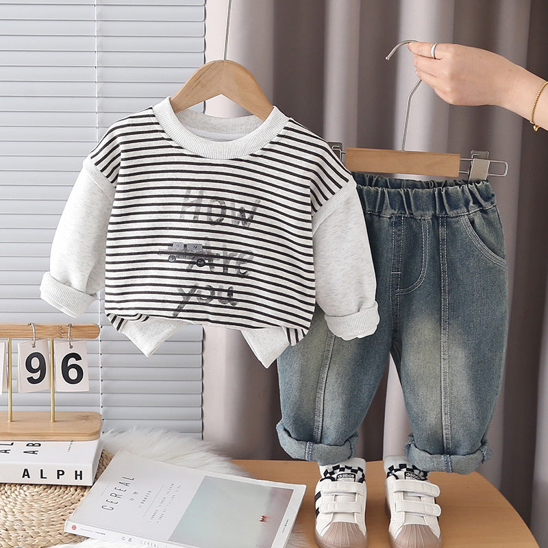 Boys' Outfit 2026 New Children's Striped Letter Casual Two-piece Set for Boys, Trendy Spring and Autumn Clothing