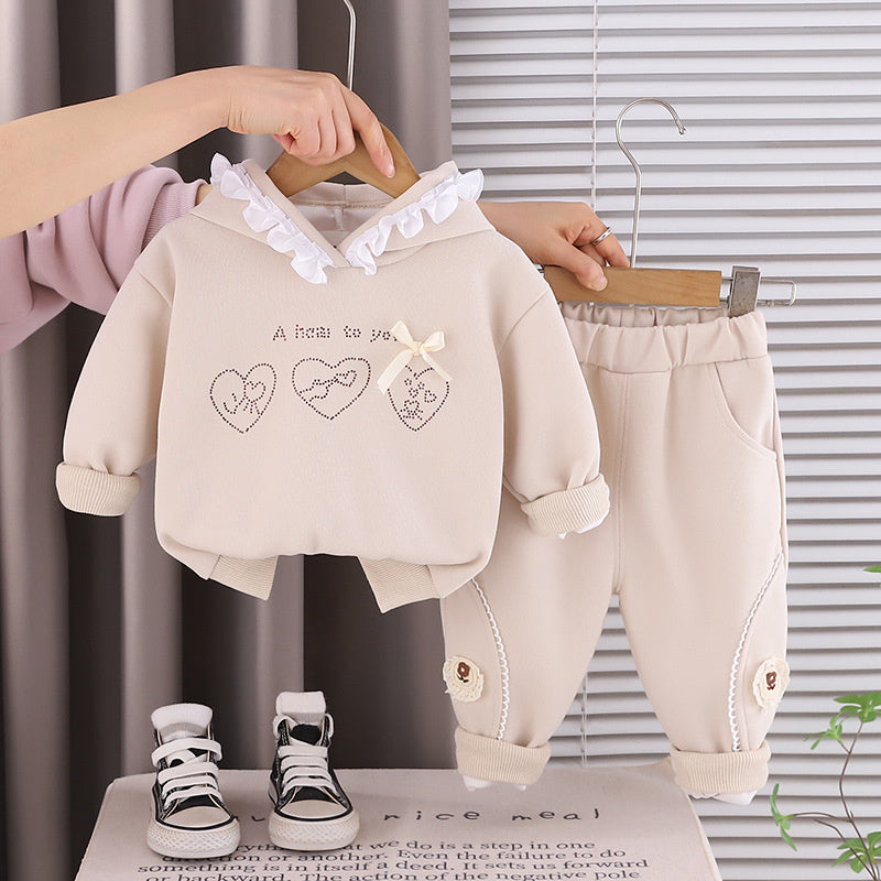 Girls' Outfit 2026 New Fashionable Heart Pattern Hooded Long Sleeve Two-Piece Set Children's Spring and Autumn Clothing