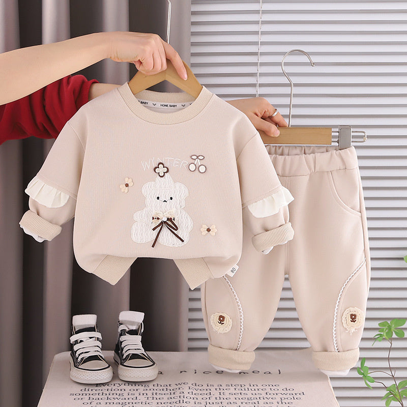 Girls' Baby Bear Sweatshirt 2026 New Fashionable Stylish Children's Casual Two-Piece Set for Spring and Autumn
