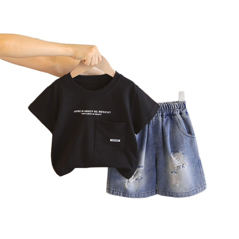 Summer shorts and 2026 new model boys' solid color English short-sleeve two-piece set baby boy children's clothing