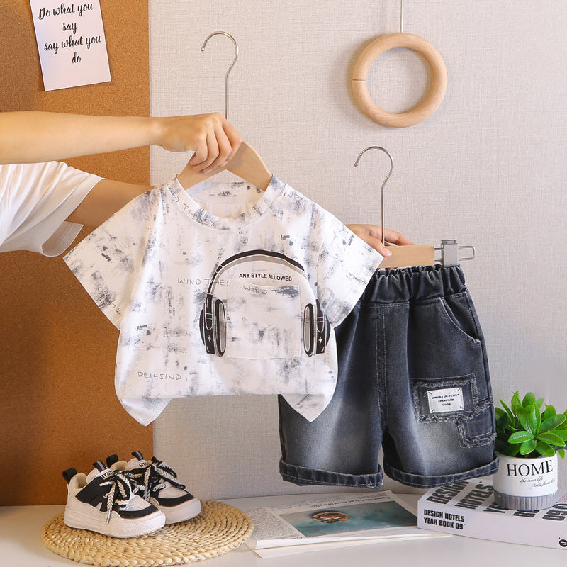 Boys' short-sleeve suit, 2026 new stylish design with earphone pocket, summer clothing for infants and toddlers, two-piece set