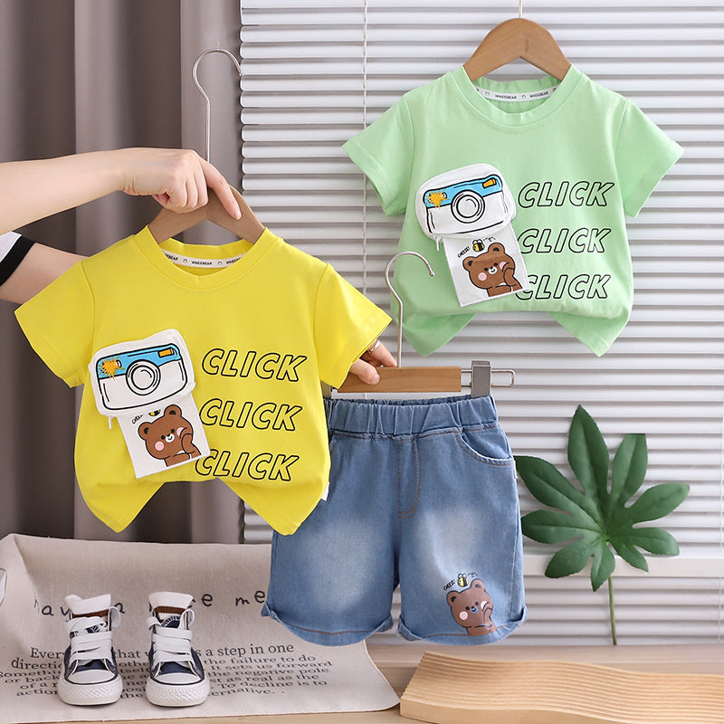 Boys' Outfit 2026 New Cool and Stylish Children's Summer Clothes Baby Bear Camera Short Sleeve Two-Piece Set Trendy