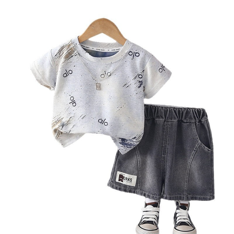 Boys' Summer Outfit 2026 New Fashionable Toddler Set Stylish Baby Jacquard Necklace Short Sleeve Pants Trendy