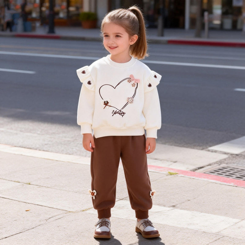 Girls' Spring and Autumn Outfit, Stylish New 2026 Model, Baby Girl's Casual Long-Sleeve Heart-Shaped Two-Piece Set, Trendy Infant Clothing