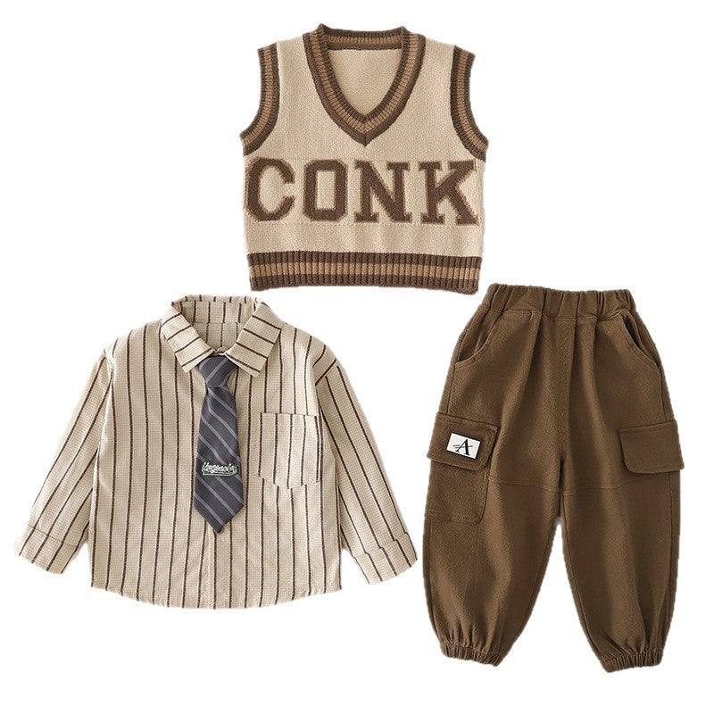 Boys' outfit set, stylish clothing for spring autumn, handsome baby children's wear, British style tie and sweater three-piece set