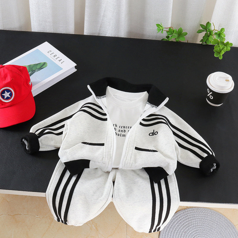 Boys' Vertical Stripe Sports Suit 2026 New Fashionable Children's Baby Clothes for One-Year-Old Boys Spring and Autumn Style