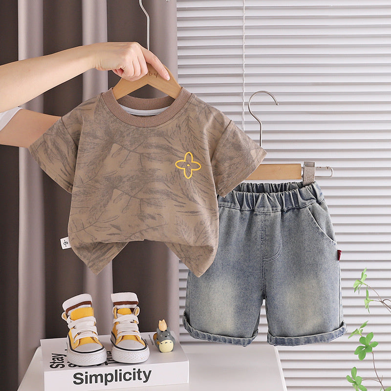 Boys' Outfit 2026 New Stylish Children's Summer Thin Leaf Print Round Neck Short Sleeve Two-Piece Set for Baby Boys