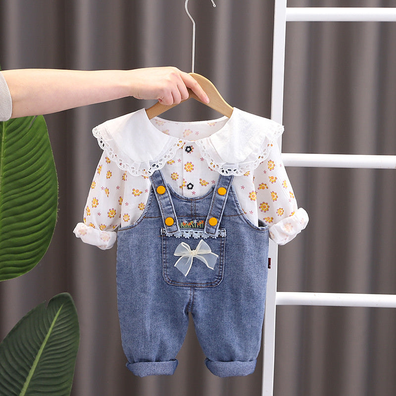 Wuxiaoqi Children's Clothing 2025 Spring and Autumn New Style 0-5 Years Old Girls' Small Floral Doll Collar Denim Strap Two-Piece Set