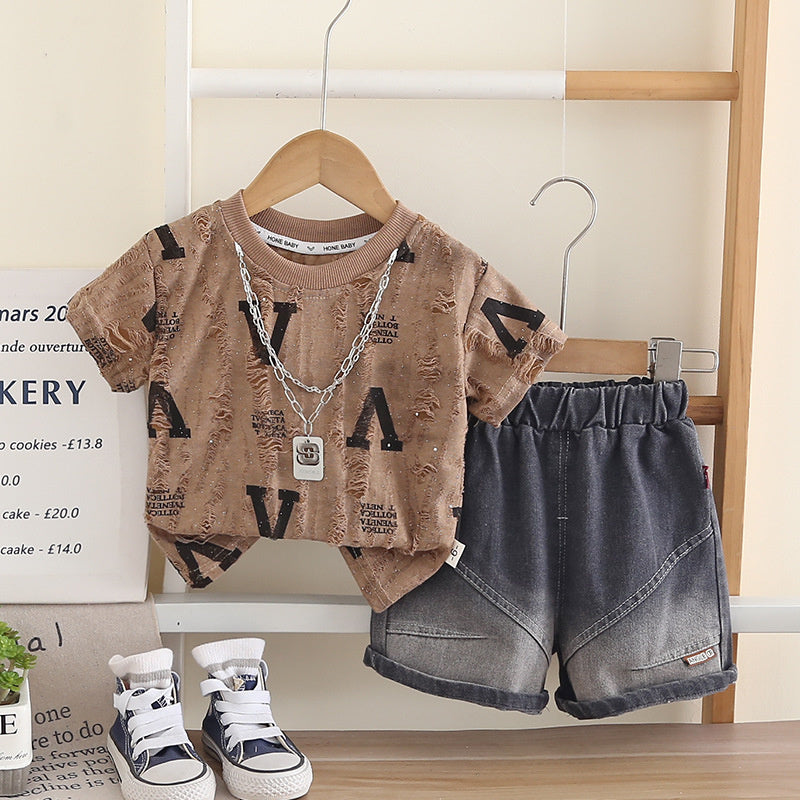 Boys' Summer Clothing 2026 New Fashionable Outfits for Baby Boys Trendy Children's Letter Necklace Round Neck Short Sleeve Set