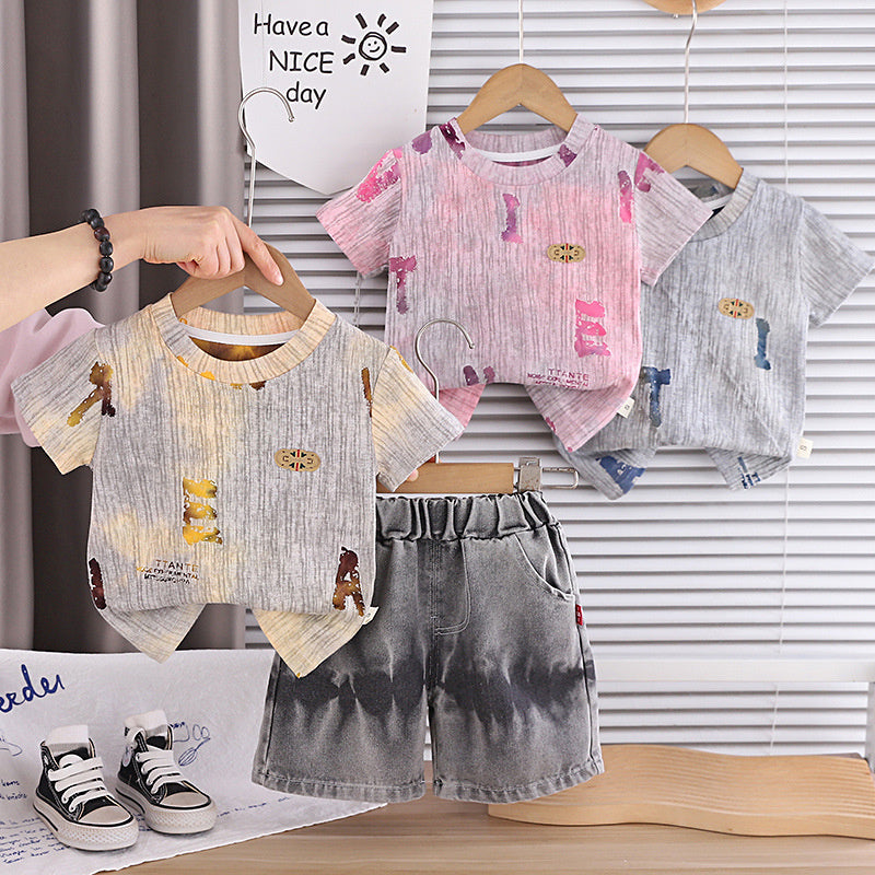 Boys' Summer Casual Outfit Baby Letter Print Short Sleeve Shorts Two-Piece Set 2026 New Fashionable Children's Clothing Trend