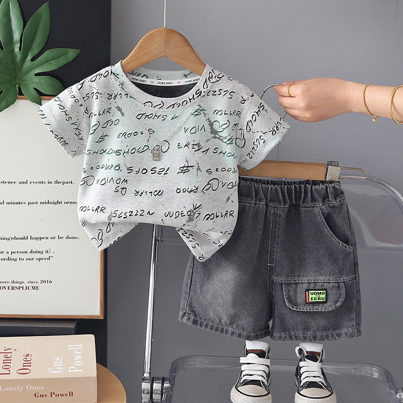 Boys' Outfit 2026 New Fashionable Toddler Baby Summer Clothes Full Print Small Letter Short Sleeve Two-Piece Set