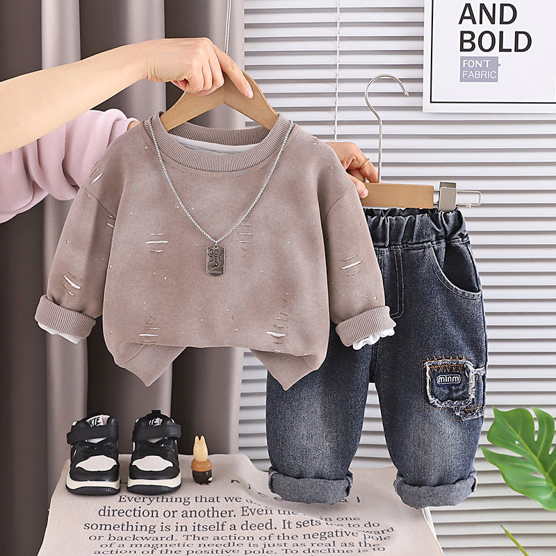 Boys' stylish fall outfit with ripped hoodie necklace set, trendy spring autumn clothing for toddlers and fashionable infants
