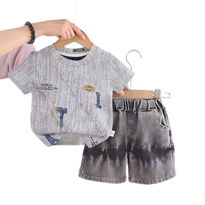 Boys' Summer Casual Outfit Baby Letter Print Short Sleeve Shorts Two-Piece Set 2026 New Fashionable Children's Clothing Trend