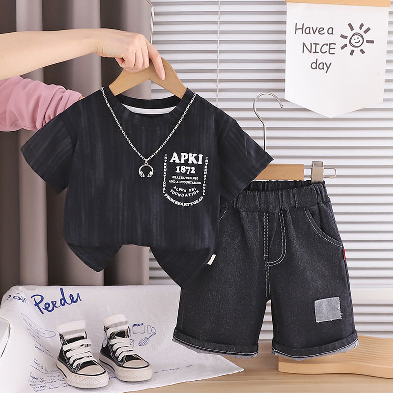Boys' Outfit 2026 New Fashionable Two-Piece Set with Necklace and Letter Pocket, Baby Summer Short-Sleeve Clothes Trendy