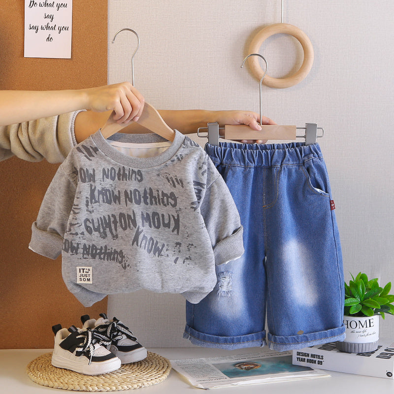 Boys' outfit with stylish letter-print sweatshirt denim pants set, cool spring clothing for toddlers and children