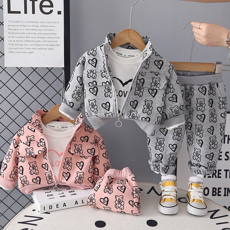 Girls' Casual Zipper Shirt 2026 New Baby Spring and Autumn Full-Print Heart Bear Jacket Three-Piece Set