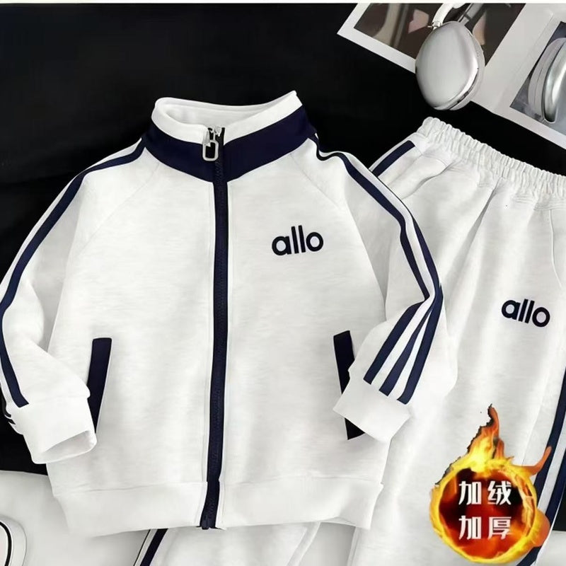 Fleece-Lined Zipper Jacket Set: Trendy Children's Autumn and Winter Casual Sports Fashion Sweatshirt Set for Older Kids