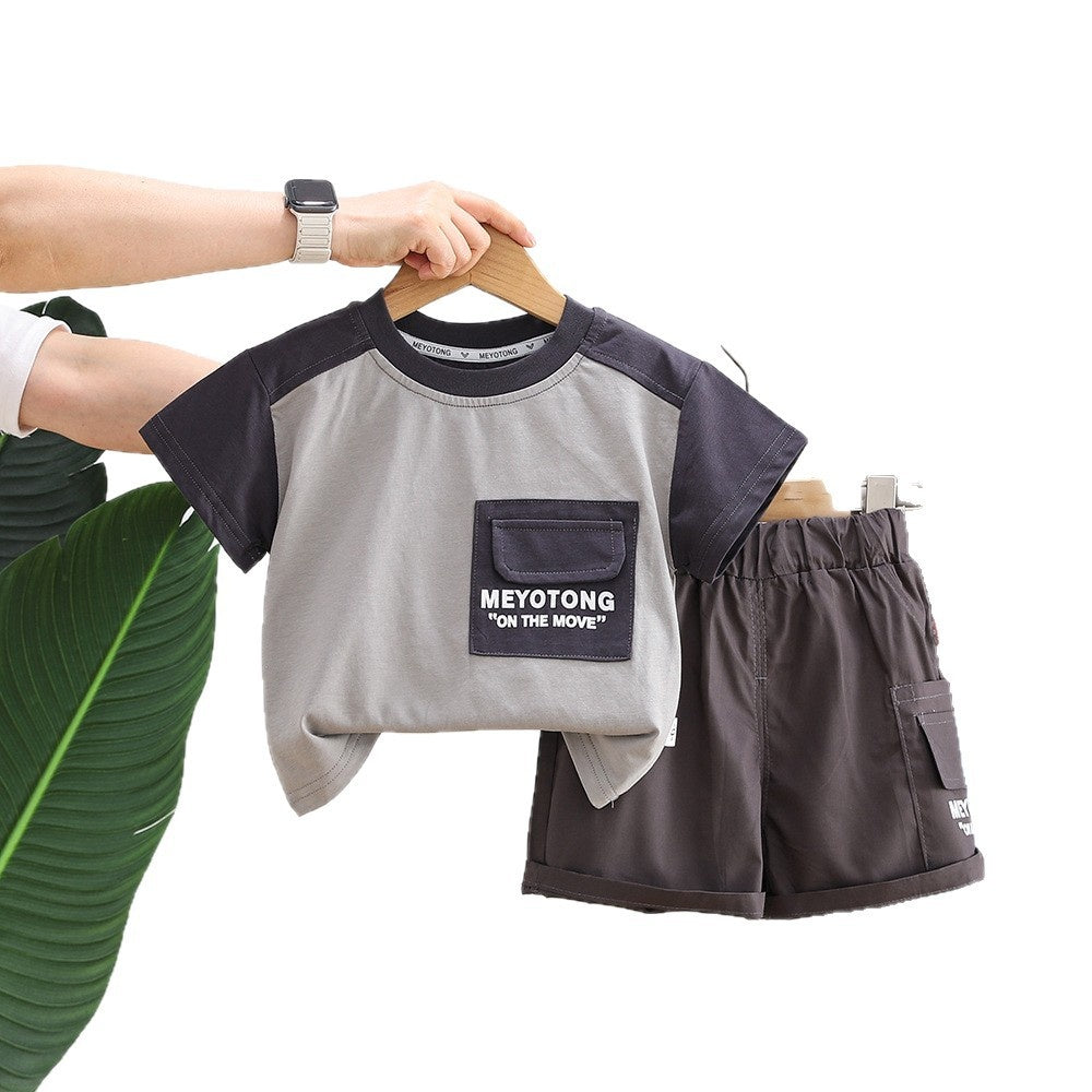New stylish summer outfit boys, trendy two-piece set for toddlers and infants with letter-printed short sleeves