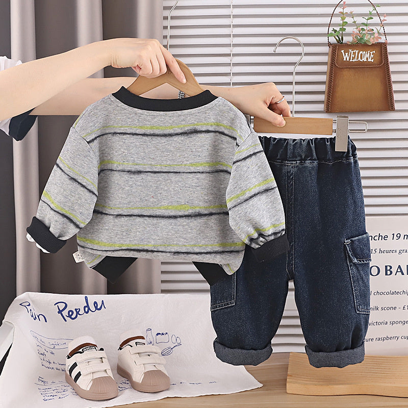 Boys' Spring Autumn Outfit 2026 New Fashionable Striped Sweatshirt and Korean Style Casual Denim Pants Two-Piece Set for Kids