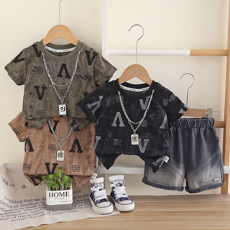 Boys' Summer Clothing 2026 New Fashionable Outfits for Baby Boys Trendy Children's Letter Necklace Round Neck Short Sleeve Set