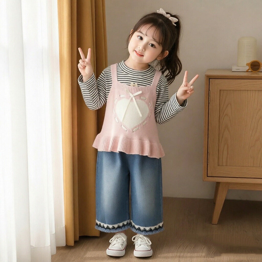 Baby Girl Outfit 2026 New Heart Pattern Sweater Three-Piece Set for Little Girls, Stylish Spring and Autumn Children's Clothing