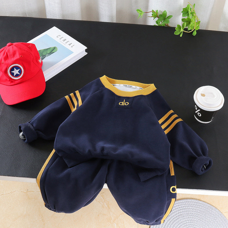 Boys' Outfit 2026 New Fashionable Baby Sweatshirt with Letter Print on the Collar Children's Spring and Autumn Casual Two-Piece Set