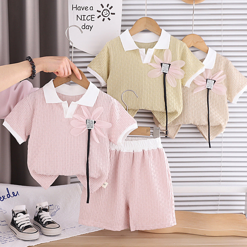 Baby Girl Outfit 2026 New Fashionable Girls' Summer Two-Piece Set with Floral Chest Design, Short Sleeve and Shorts