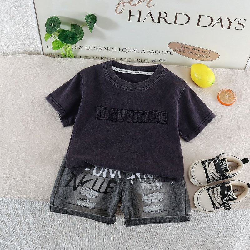Children's Summer Short-Sleeve Set: Stylish Embroidered Letter T-Shirt and Shorts, Simple Two-Piece Casual Outfit for Boys, Trendy Korean Style