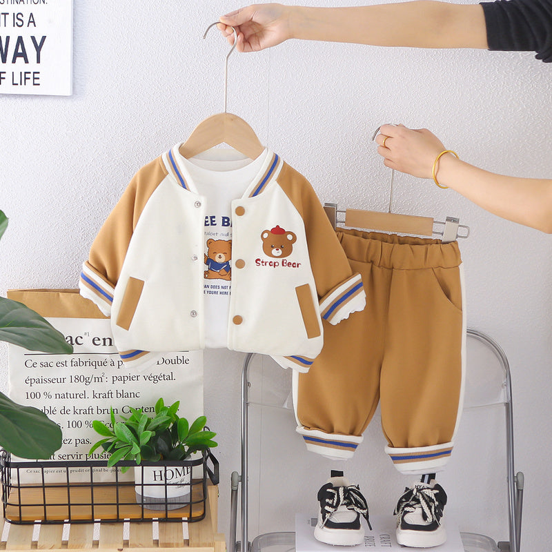 Outfit 2026 New Bear Baseball Suit Baby Cartoon Three-Piece Set Boys' Casual Spring and Autumn Fashionable Children's Clothing