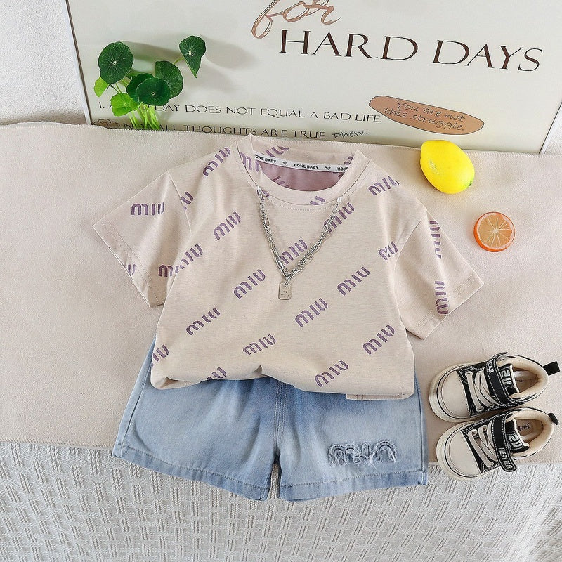 Children's Summer Outfit 2026 Model, Thin Casual Two-Piece for Boys Girls, Short-Sleeve Set with Chain and Full Letter Print, Trendy