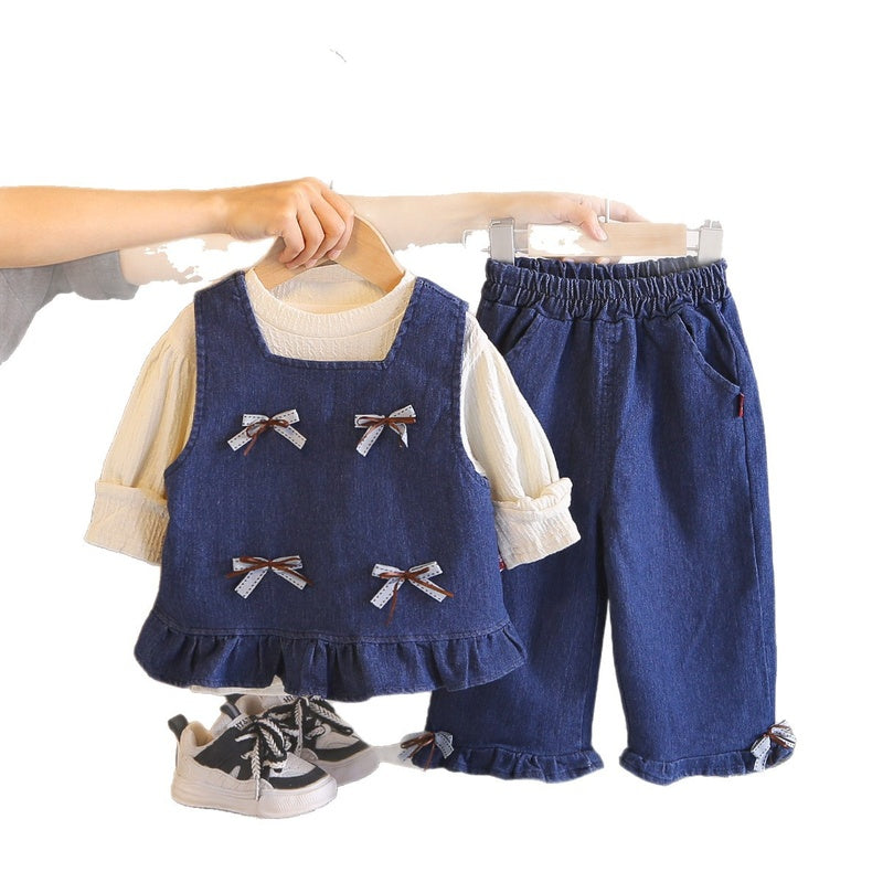 Girls' 2026 New Outfit, Stylish Children's Spring and Autumn Baby Square Collar Bow Denim Three-Piece Set