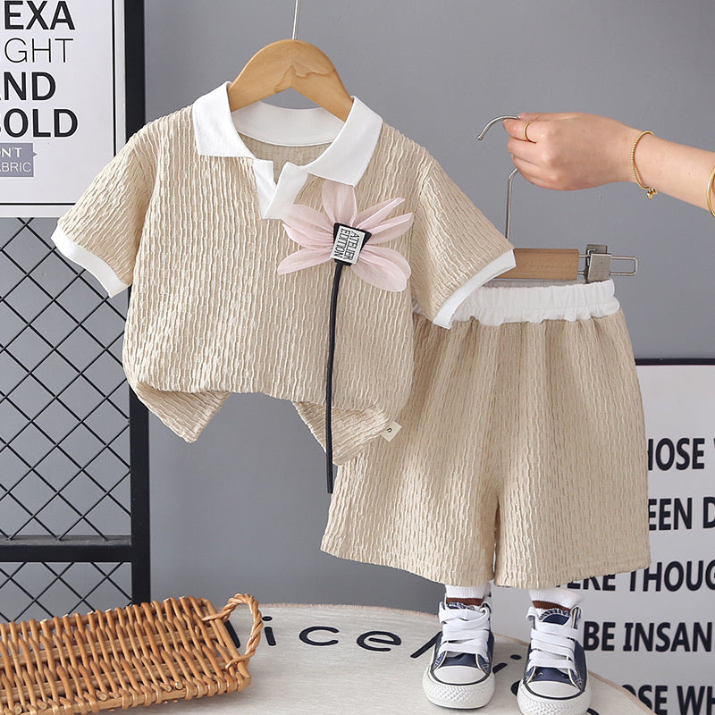 Baby Girl Outfit 2026 New Fashionable Girls' Summer Two-Piece Set with Floral Chest Design, Short Sleeve and Shorts