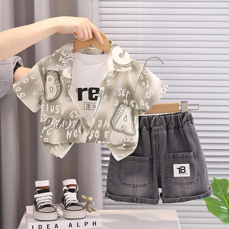 New stylish summer outfit boys: trendy three-piece set for toddlers and children with letter-print short-sleeve shirt